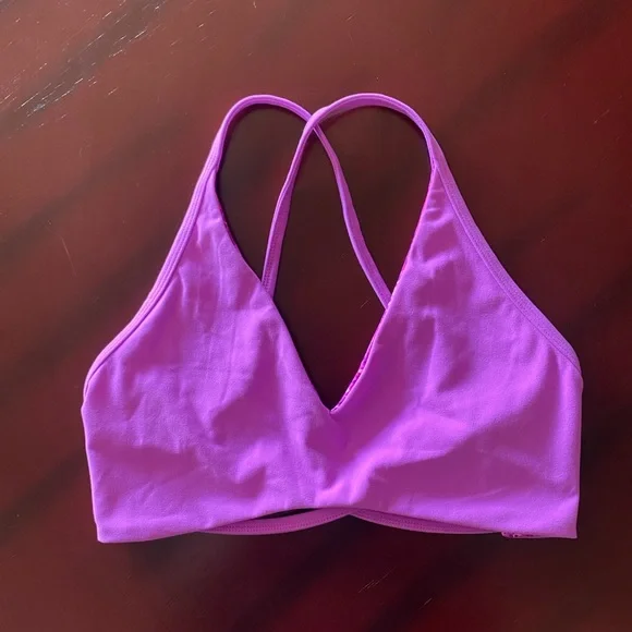 BUFFBUNNY Girlfriend Sports Bra - Picture 4 of 11